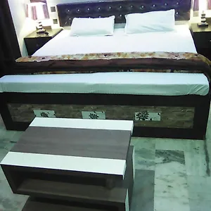 Vanshika Palace 2*, Agra (Uttar Pradesh) India